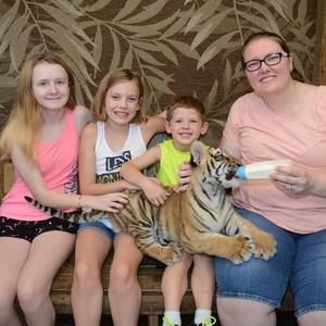 Meet your Posher, Amanda